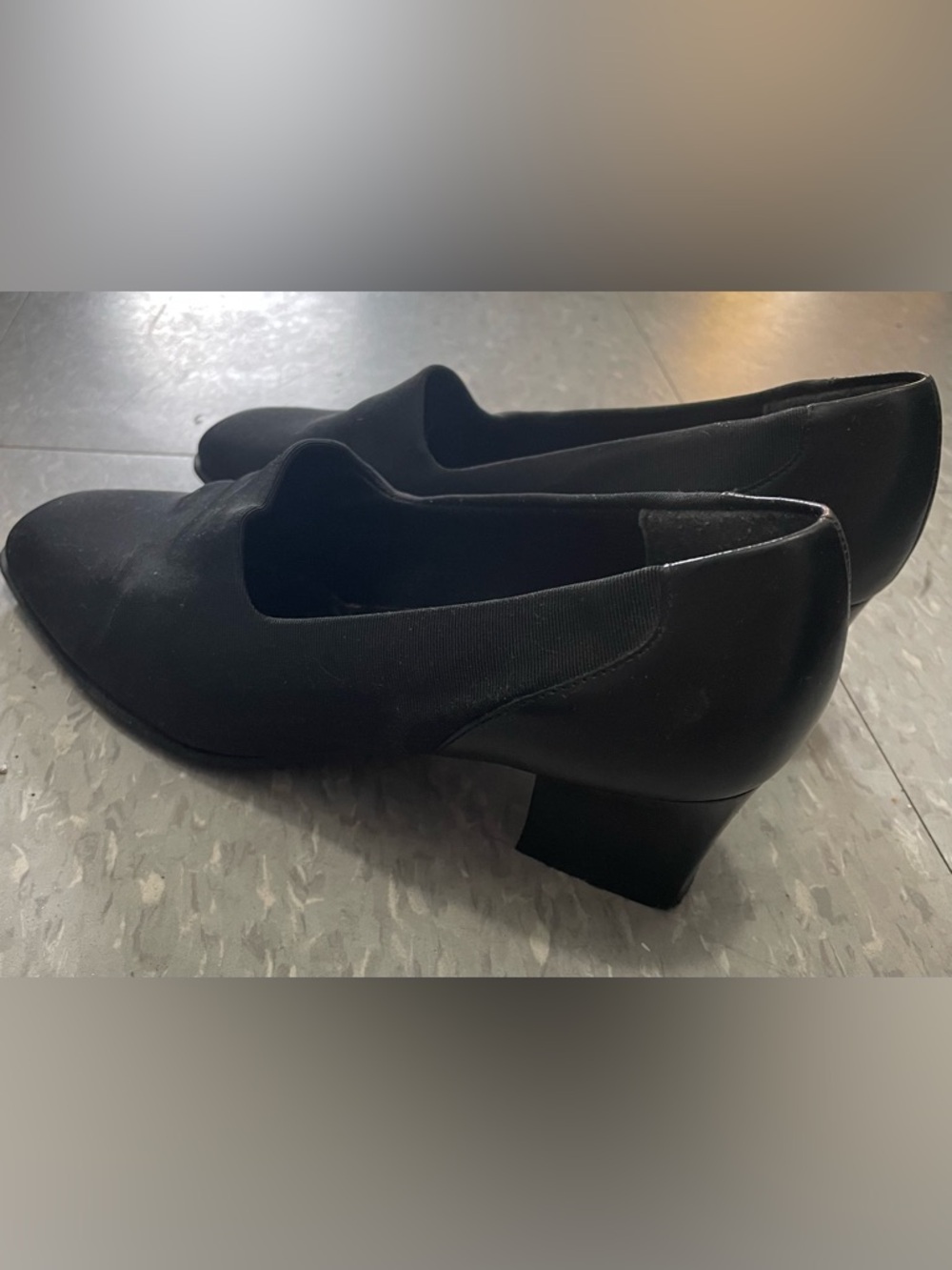 Size 6 Naturalizer Heels